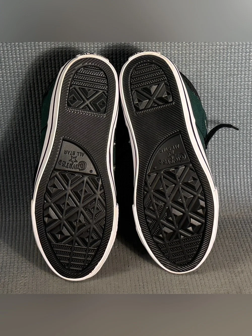 Converse Chuck Taylor All Star Axel Sporty Casual Sneakers Green Big Kid Size 2